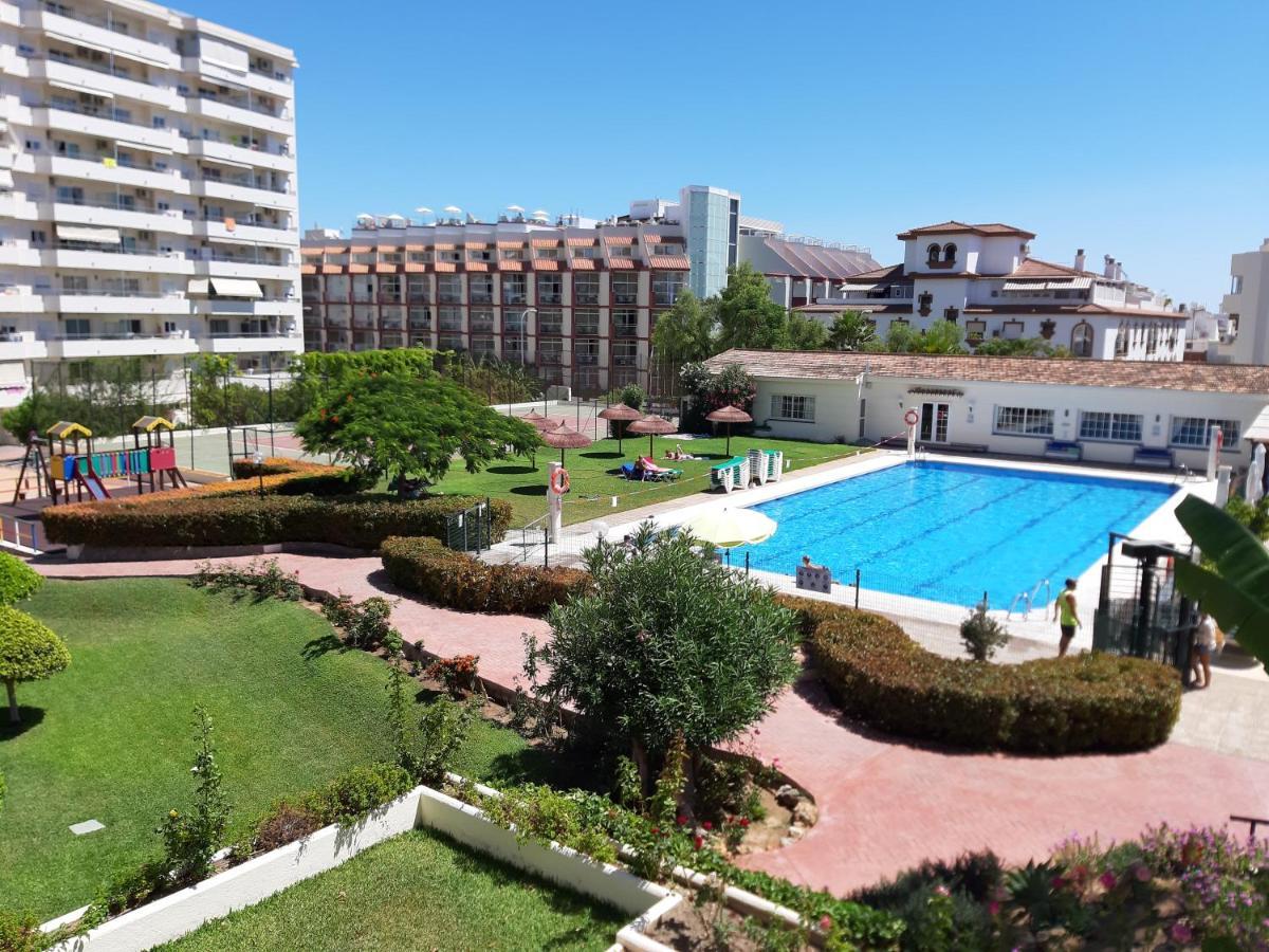 Apartamento Carihuela Playa Torremolinos Exterior foto